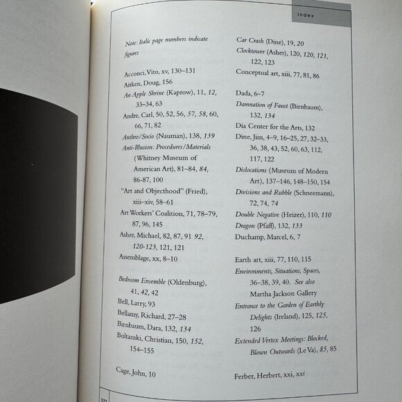 From Margin To Center Installation Art Academic Book By Julie H Reiss 1999 HCDJ - Picture 15 of 16